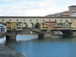 ポンテ・ヴェッキオ（Ponte Vecchio）またはヴェッキオ橋