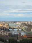 ミケランジェロ広場（Piazzale Michelangelo）から望むポンテ・ヴェッキオ（Ponte Vecchio）