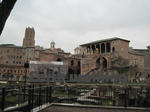 フォロ・ロマーノ（Foro Romano、Roman Forum）やトラヤヌスのフォルム（ Forum Traiani、Trajan's Forum）