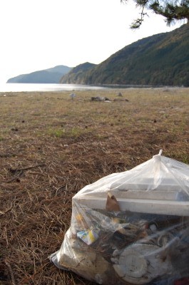 浜のゴミ＠10日目