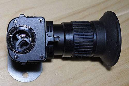 ♪D800EにアングルファインダーDR-5を|自堕落におれば涼しき ♪D800EにアングルファインダーDR-5を|自堕落におれば涼しき