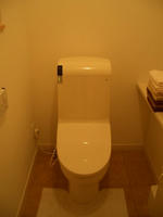 toilet002.jpg