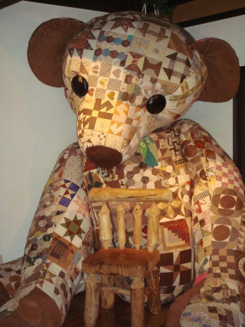 2009813bear3.jpg
