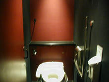 京王百貨店聖蹟桜ヶ丘店B館 8階レストランフロアトイレ