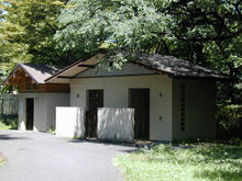 桜ヶ丘公園　旧多摩聖蹟記念館そばトイレ