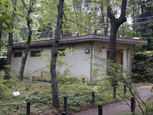 東京都薬用植物園トイレ