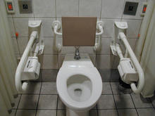 イトーヨーカドー拝島店多目的トイレ