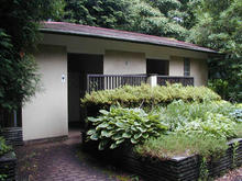 神代植物園分園　グリーンギャラリートイレ