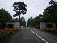 多磨霊園　小金井門