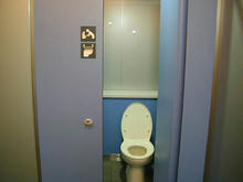 拝島駅北口トイレ