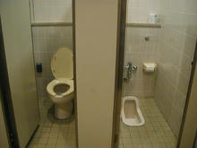 南市民プラザトイレ