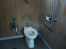 日光橋公園多目的トイレ