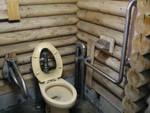 上水公園多目的トイレ