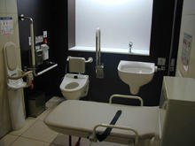 そごう八王子店　3階多目的トイレ