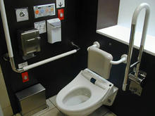 そごう八王子店　3階多目的トイレ