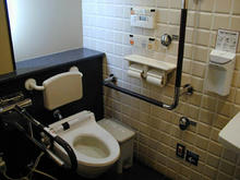 京王百貨店聖蹟桜ヶ丘店B館　６階トイレ