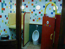 京王百貨店聖蹟桜ヶ丘店B館　７階キッズトイレ