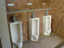 村上貯水池　突堤北トイレ