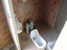 村上貯水池　突堤北トイレ