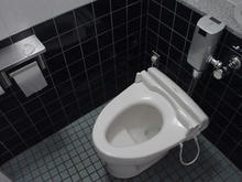 西武ドーム　一塁側入場口内トイレ