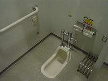 聖蹟桜ヶ丘オーパ　８階関戸公民館トイレ