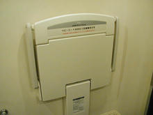 ルミネ2　2階東多目的トイレ