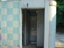 村上貯水池中央道南側トイレ