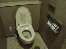 ユザワヤ吉祥寺店　地下1階トイレ