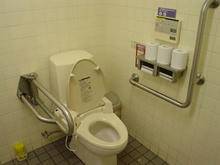 Ｊマート三鷹店多目的トイレ