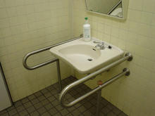 Ｊマート三鷹店多目的トイレ