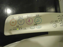 若葉ケヤキモール　１階北多目的トイレ