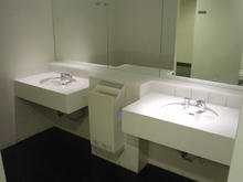 若葉ケヤキモール　１階北トイレ