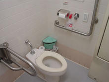いなげや東大和店多目的トイレ