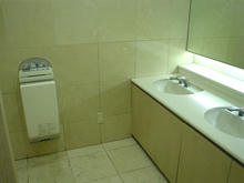 新宿タカシマヤ　13階南トイレ