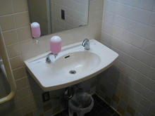 西友ひばりが丘団地店多目的トイレ