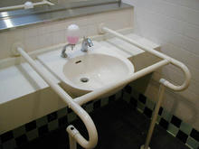 西友ひばりが丘団地店トイレ