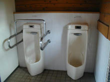 谷戸せせらぎ公園トイレ