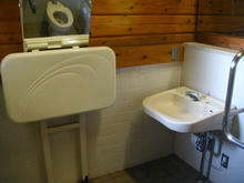 谷戸せせらぎ公園多目的トイレ