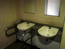 花小金井駅　南口駅前トイレ