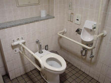 花小金井駅　南口駅前多目的トイレ