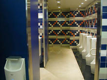 MOVIX昭島　チケット売り場トイレ