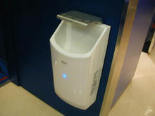 MOVIX昭島　チケット売り場トイレ