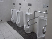 なかのＺＥＲＯ（もみじ山文化センター）　地下２階トイレ