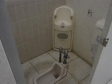 なかのＺＥＲＯ（もみじ山文化センター）　地下２階トイレ