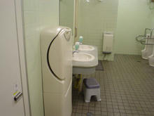 Jマート三鷹店トイレ