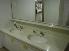 東京学芸大学（小金井キャンパス）学食トイレ