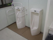 東京学芸大学（小金井キャンパス）図書館1階トイレ