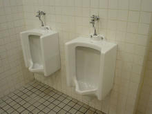 吉祥寺ロンロン　エキサイツ館　地下1階バックヤードトイレ