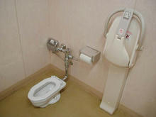 ちょうふ東急　3階多目的トイレ