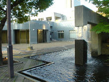 パルテノン多摩